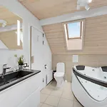 Semesterbostad Three-bedroom In Hvide Sande