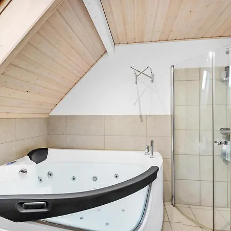 بيت للعطل Three-bedroom In Hvide Sande Bjerregård